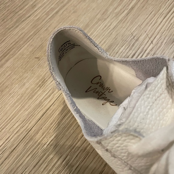 Crown Vintage Platform White Sneakers - Picture 2 of 6